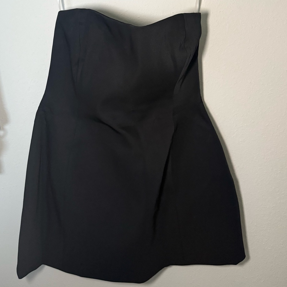 Meshki Neeka Strapless Bow Back Mini Dress- Black